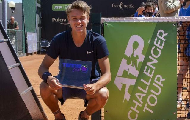 看到年轻球 看到年轻球